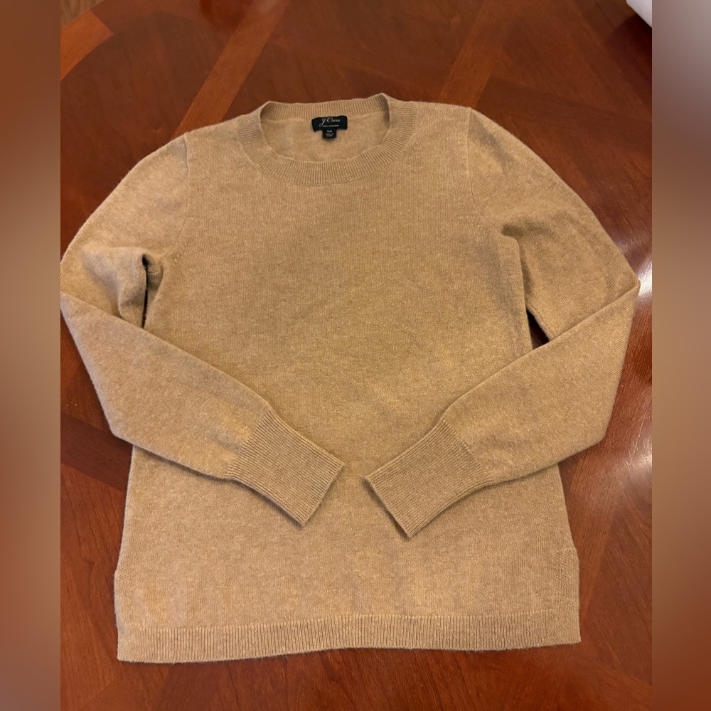 J. Crew Women’s Camel Crewneck Cashmere Sweater Size XS Mint condition.
